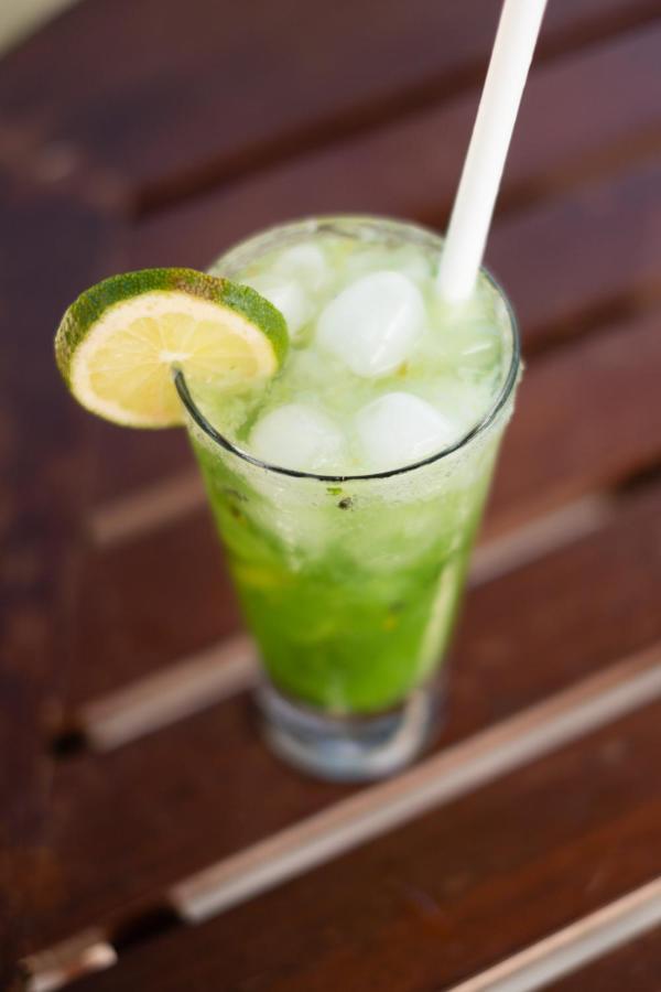 礁石边缘图鲁斯胡酒店 萨勒斯度岛 外观 照片